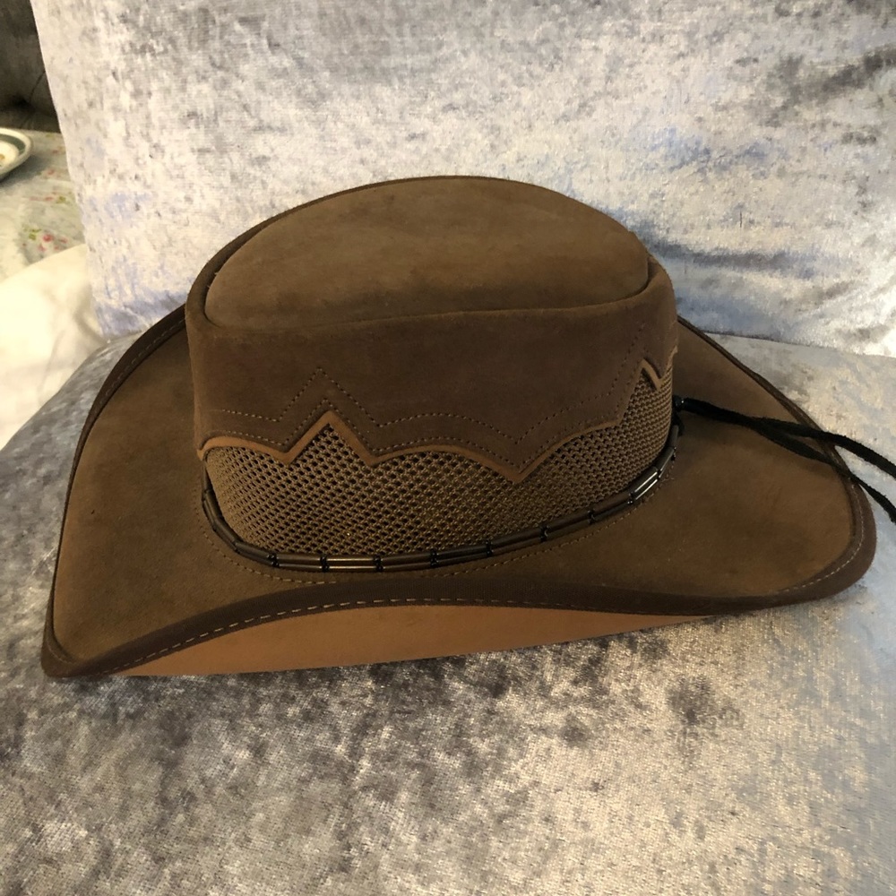 Aussie style cowboy hat!